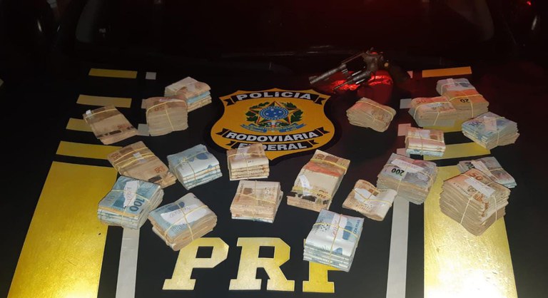 Quadrilha simula sequestro para roubar R$ 150 mil na Paraíba, mas acaba presa após fuga para o RN