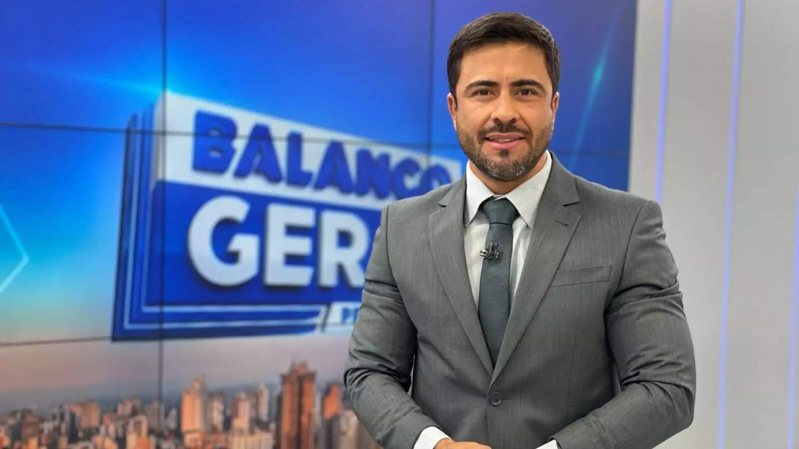 Apresentador do Balanço Geral é denunciado e deixa programa de TV às pressas