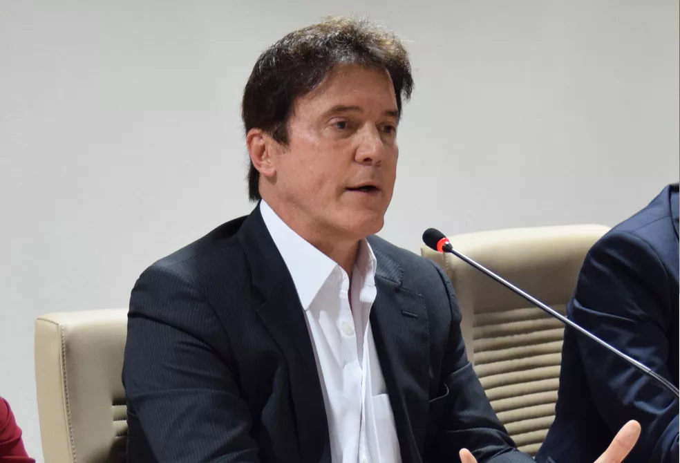Ex-governador Robinson Faria quer 'casar' com União Brasil, mas partido o vê como 'ameaça'