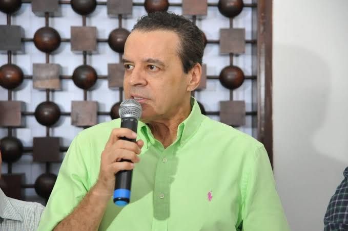 'BOLADA': Justiça reestabelece Mandado de Prisão contra Henrique Alves por falta de pagamento de pensão alimentícia a filho caçula