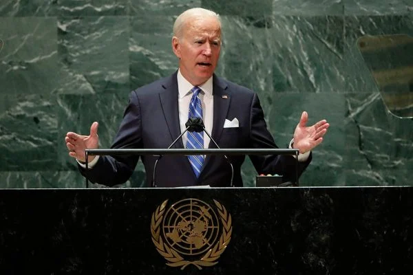 Joe Biden acusa Vladimir Putin de cometer “genocídio” na Ucrânia