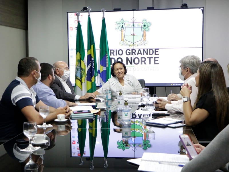 Governo discute implantação da primeira Policlínica Regional Integrada do RN