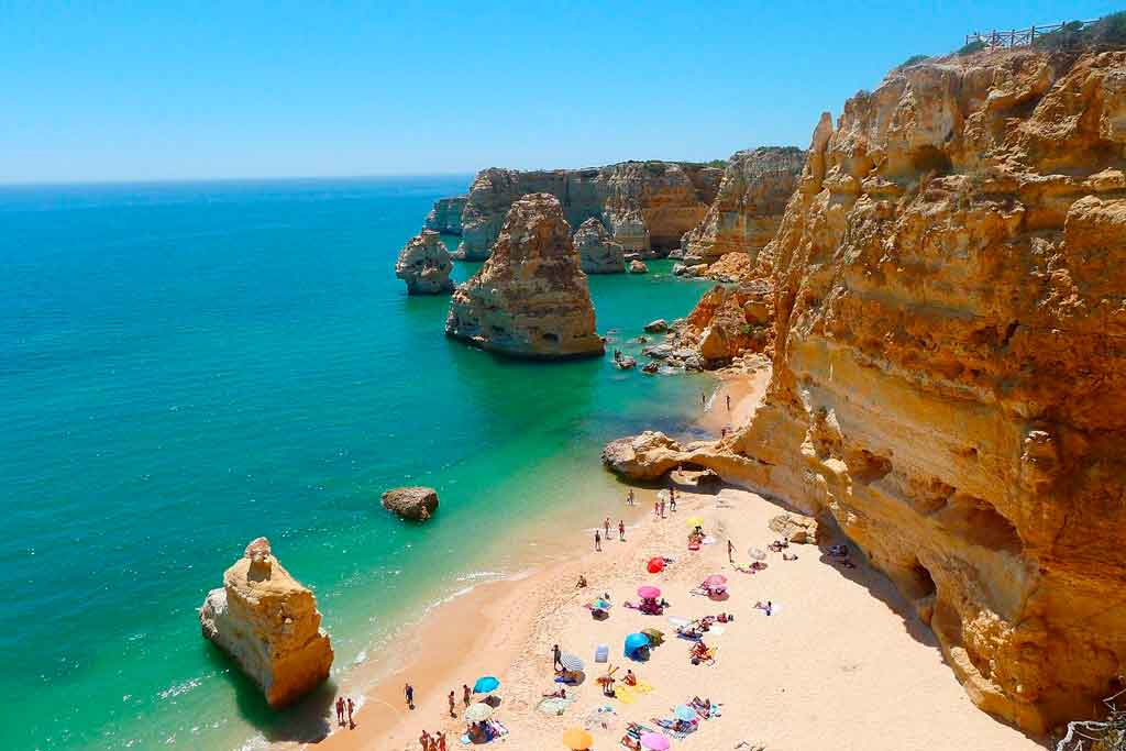 Em Portugal, turismo precisa de 3 mil empregados e faz apelo aos brasileiros: “Venham trabalhar"