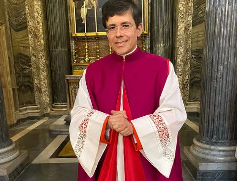 Papa Francisco nomeia sacerdote da Arquidiocese de Natal como Cônego da Basílica de São Pedro 
