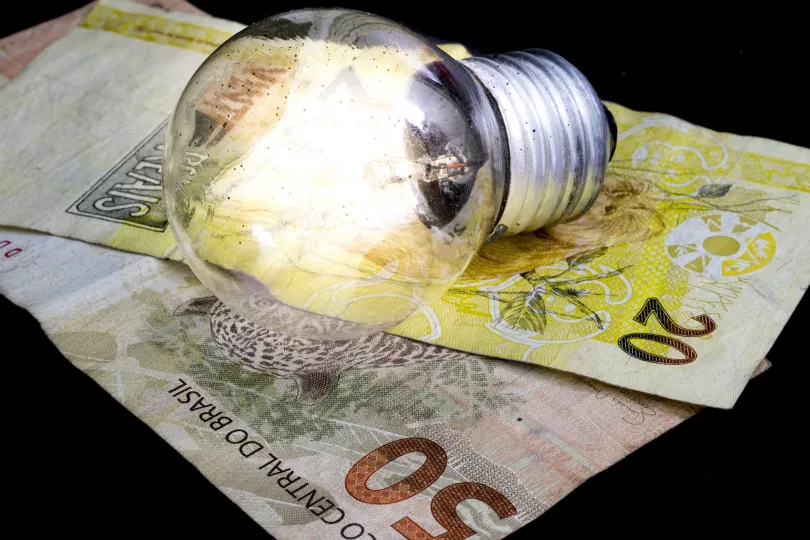 Apesar da volta da bandeira verde, Aneel aprova aumento de quase 20% na conta de luz do potiguar