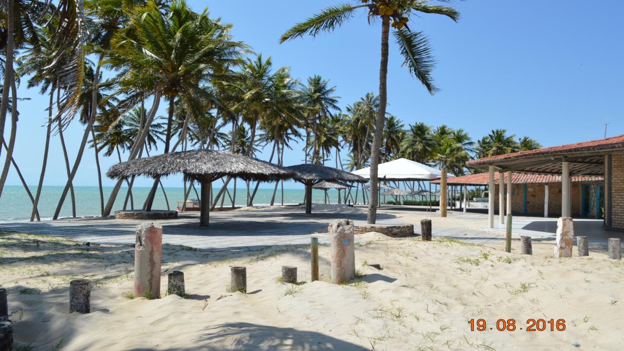 Criminosos invadem casa de praia, rendem moradores e fazem arrastão na Praia de Zumbi