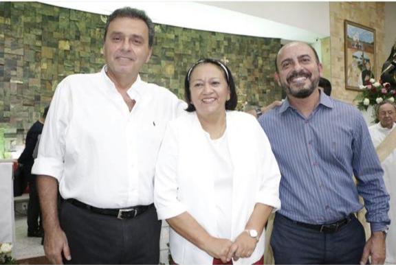 Carlos Eduardo comemora aniversário de Fátima Bezerra ao lado de Antenor Roberto