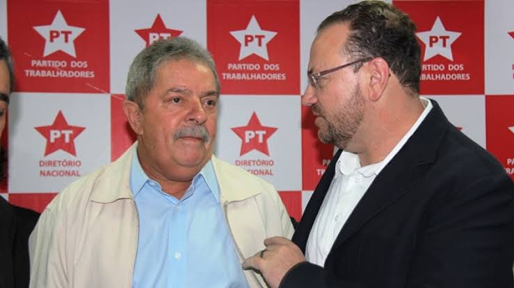 PT afasta Franklin Martins e inclui prefeito de Araraquara, investigado na CPI da Covid do RN, na campanha de Lula, diz site
