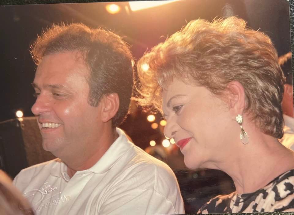 Em desvantagem nas pesquisas para o Senado, Carlos Eduardo agride adversários e revela a face do “monstro” que a ex-governadora Wilma de Faria lamentou ter criado