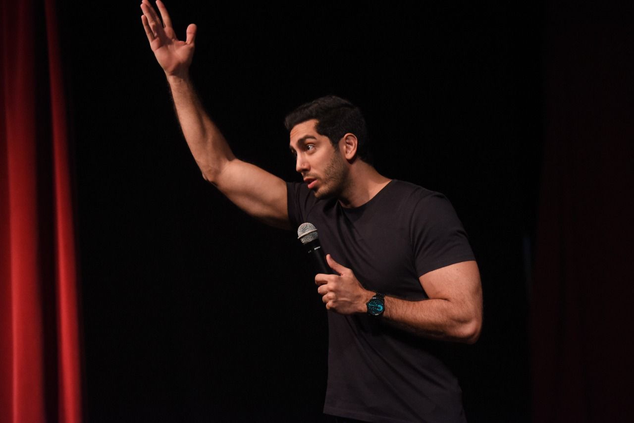 Jonathan Nemer apresenta ‘O pior ano da minha vida’ em Salvador