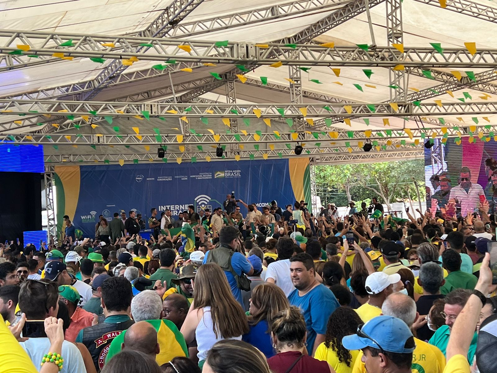 Vaias a deputados durante  evento com Bolsonoro pode provocar um racha na base do presidente no RN