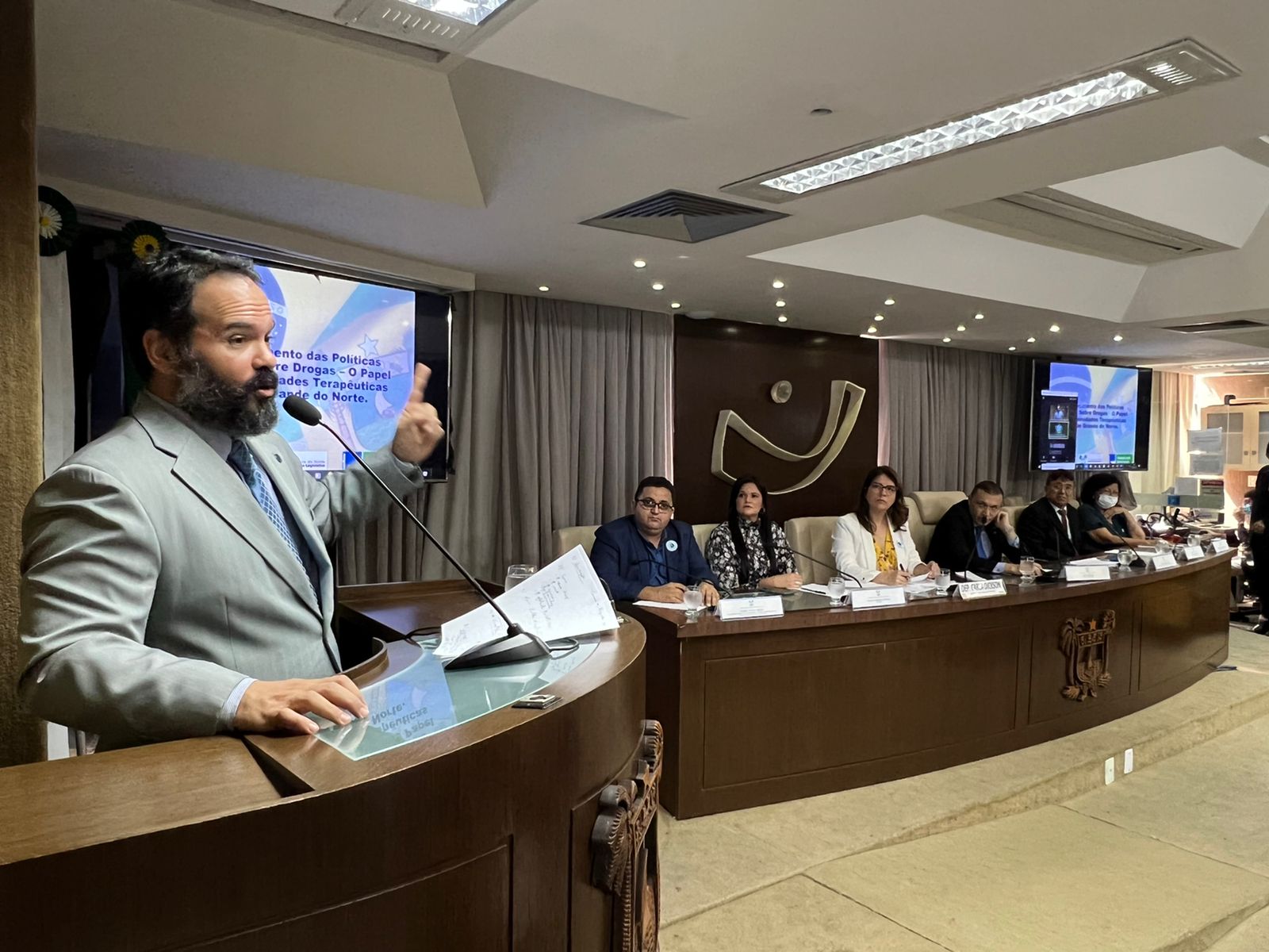 Audiência conjunta do Legislativo e Câmara defende apoio para Comunidades Terapêuticas