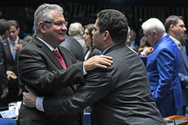 Senadores usam pindaíba orçamentária para reviver PL dos jogos de azar