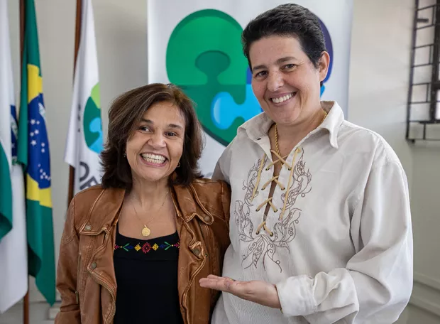 Cláudia Rodrigues pede ex-empresária em casamento: “Não vivo sem ela”