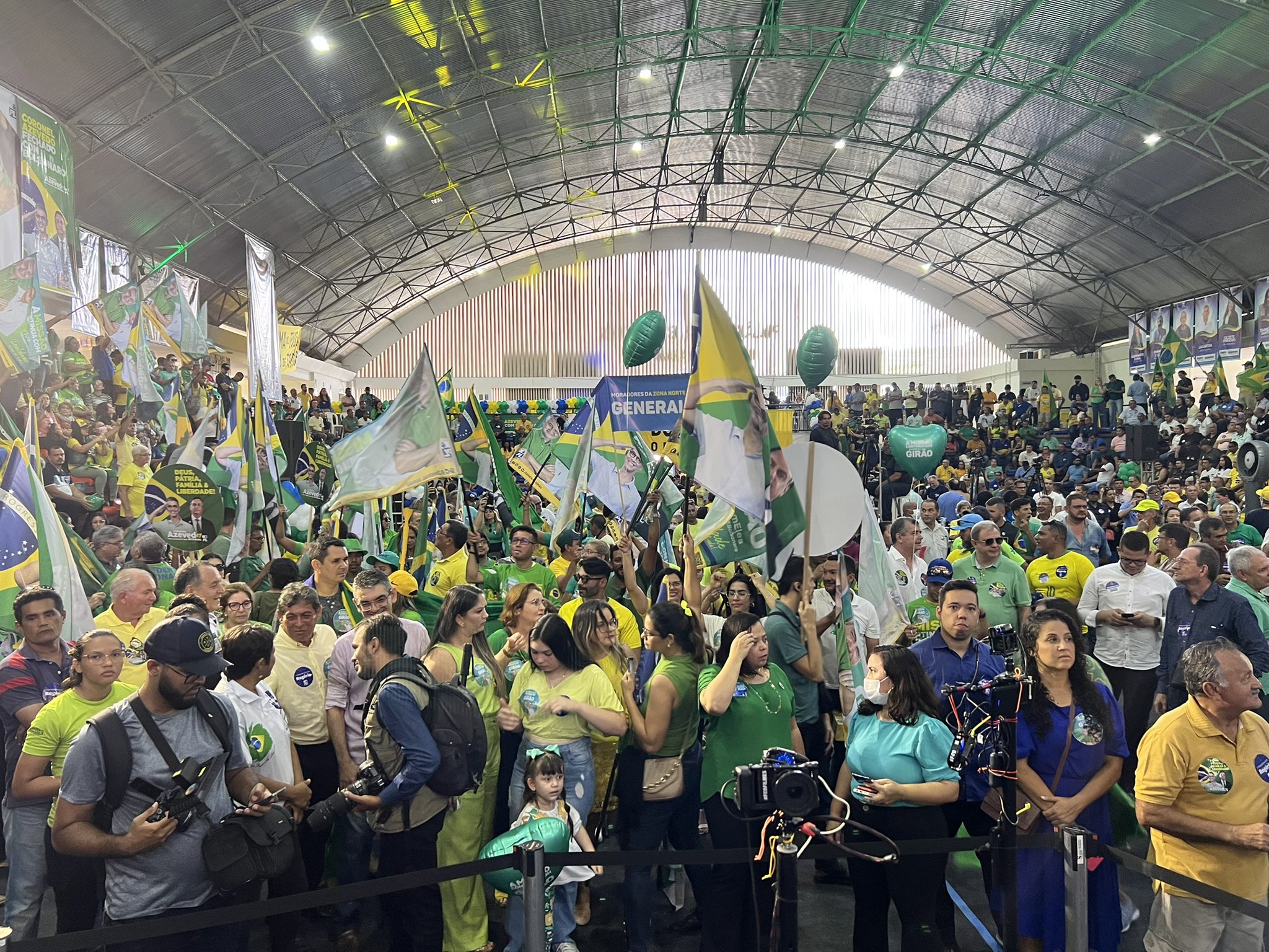 VÍDEO e FOTO: Multidão lota Palácio dos Esportes durante convenção do PL em Natal; ASSISTA AO VIVO