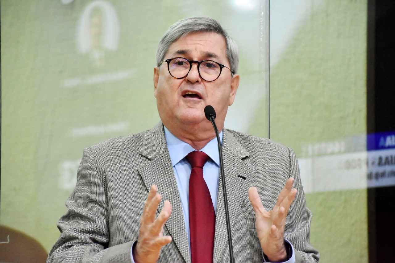 Deputado Tomba Farias denuncia que Cipriano Maia não atende ligações telefônicas e que pacientes do Walfredo Gurgel são mandados para casa e ficam “esquecidos”