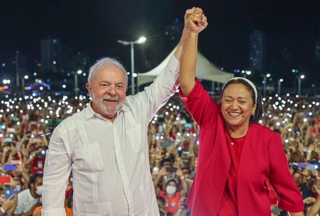 Fátima assina carta em defesa da democracia