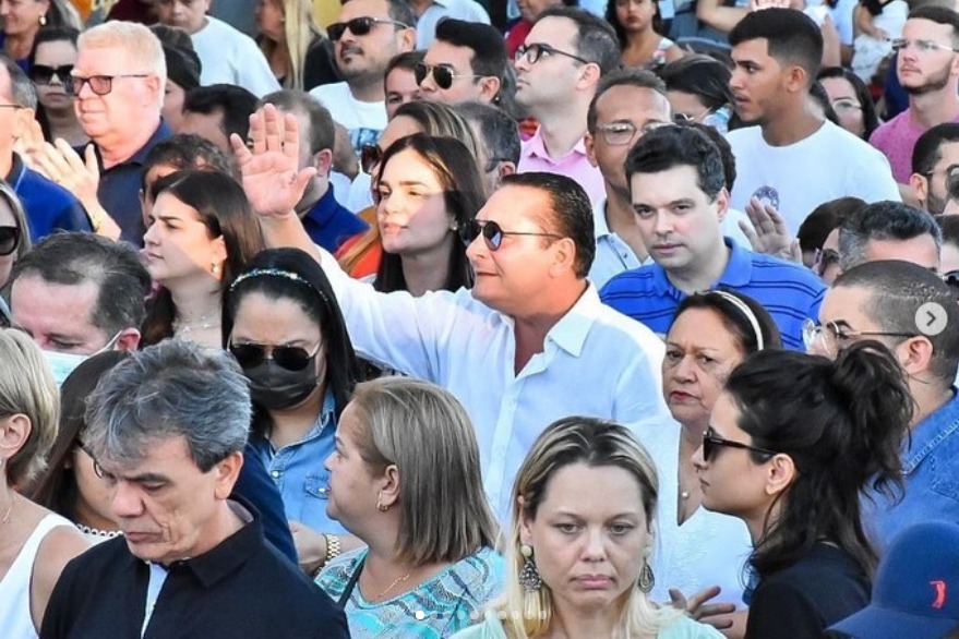 Em  Currais Novos Ezequiel caminha com Fátima Bezerra, Walter Alves e reafirma compromisso com Rogério Marinho