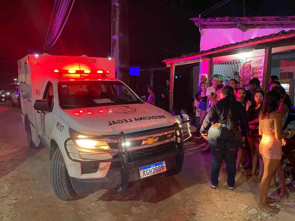 Homem mata companheira a tiros e tenta tirar a própria vida em Natal