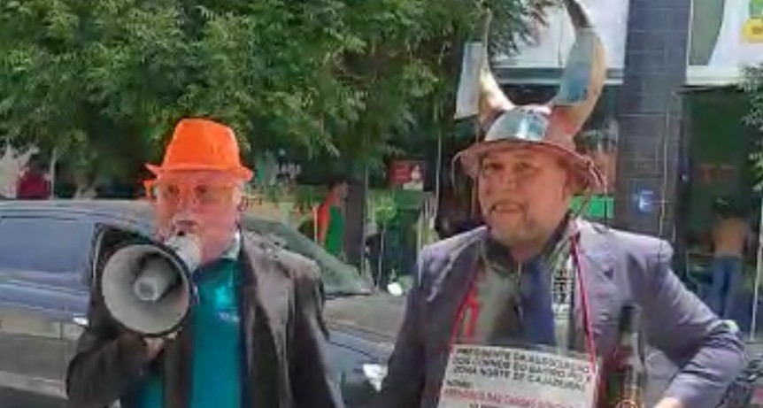 Pré-candidato à deputado federal, diz que também vai lançar o “bolsa corna”, com direito a desconto no supermercado