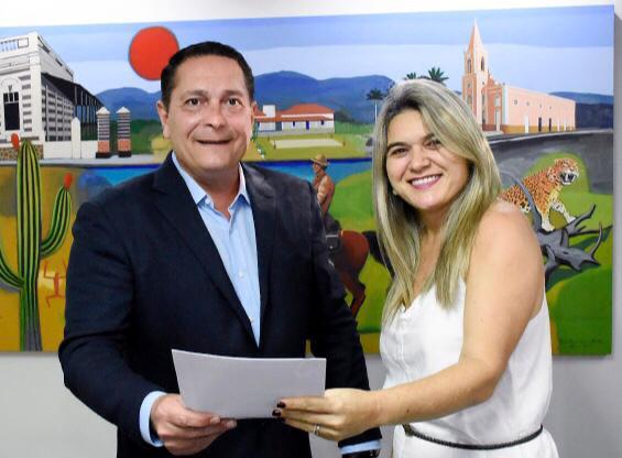 Em defesa do turismo, pesca e saúde, Wanderleia Firmino será mais uma mulher na chapa de federal do PSDB