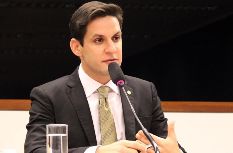 Rafael Motta apresenta projeto para garantir que mulheres tenham acompanhamento durante qualquer procedimento de saúde