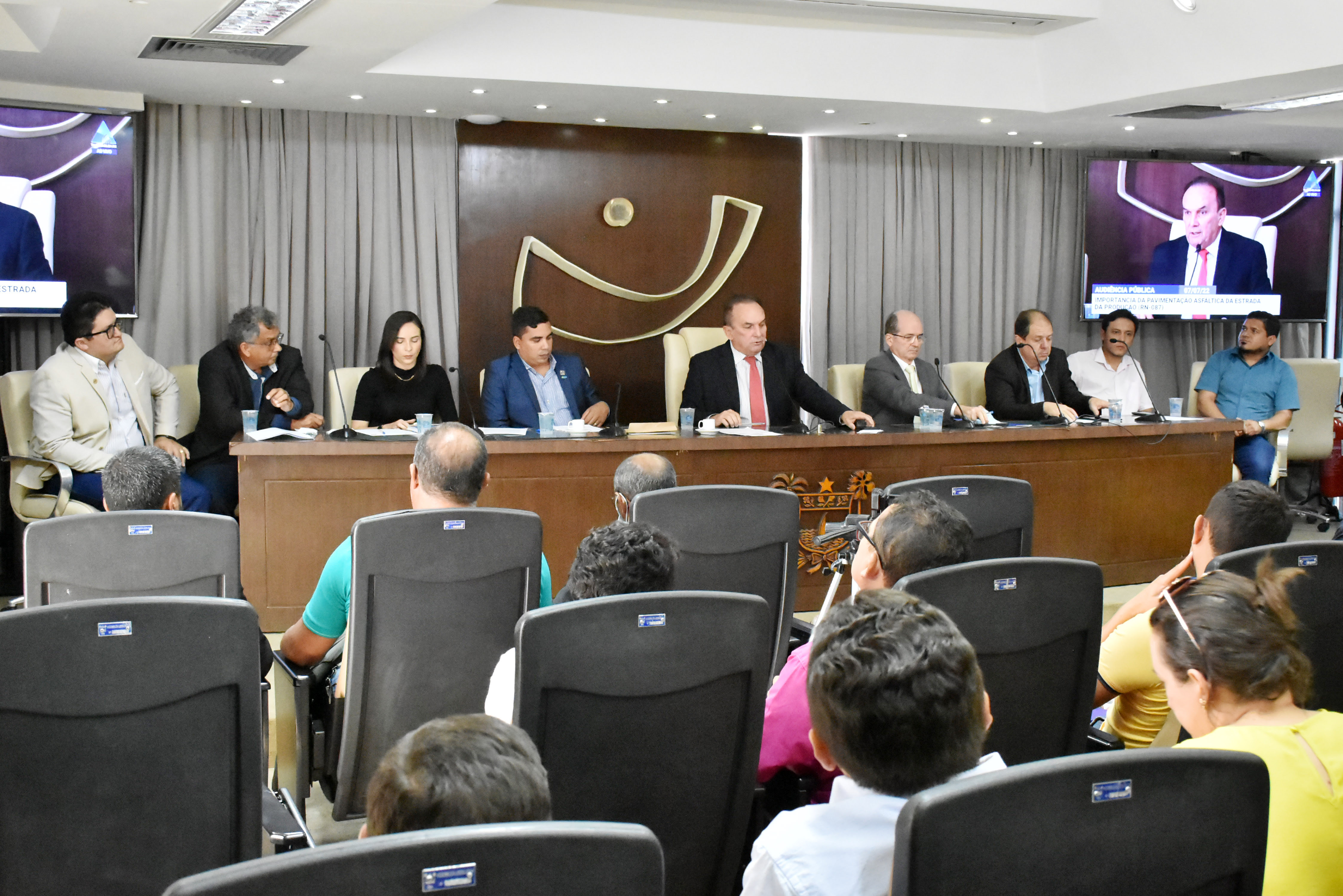 Audiência cobra Estrada da Produção e deputado sugere emenda de R$ 50 milhões