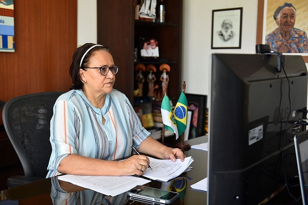 Fátima diz que governos do PT combateram corrupção no País