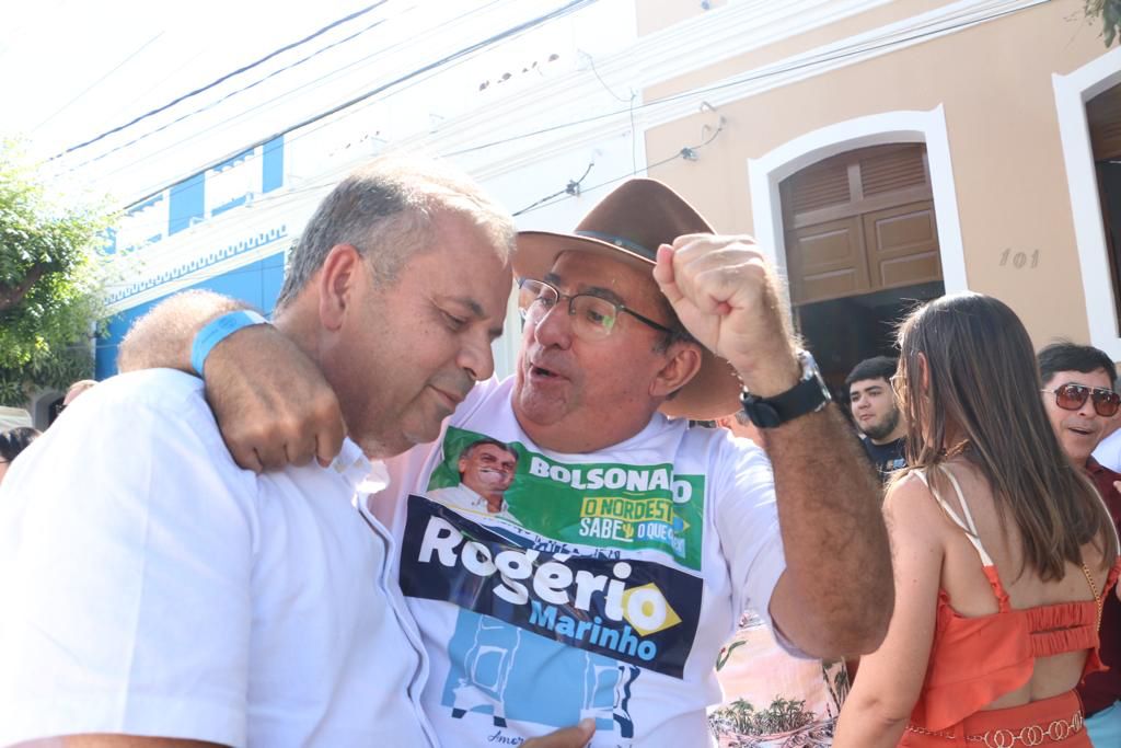Rogério Marinho lidera pesquisas estimulada e espontânea em Caicó