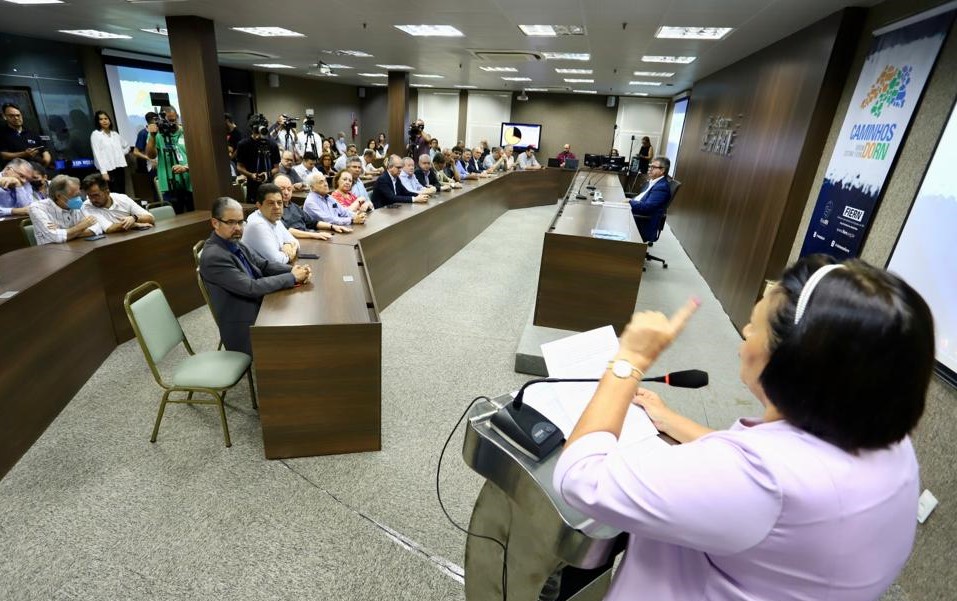 Fátima Bezerra destaca projeto para definir marco legal das PPPs no Fórum Caminhos do RN
