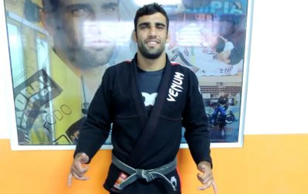 Leandro Lo é baleado com tiro na cabeça durante show em São Paulo