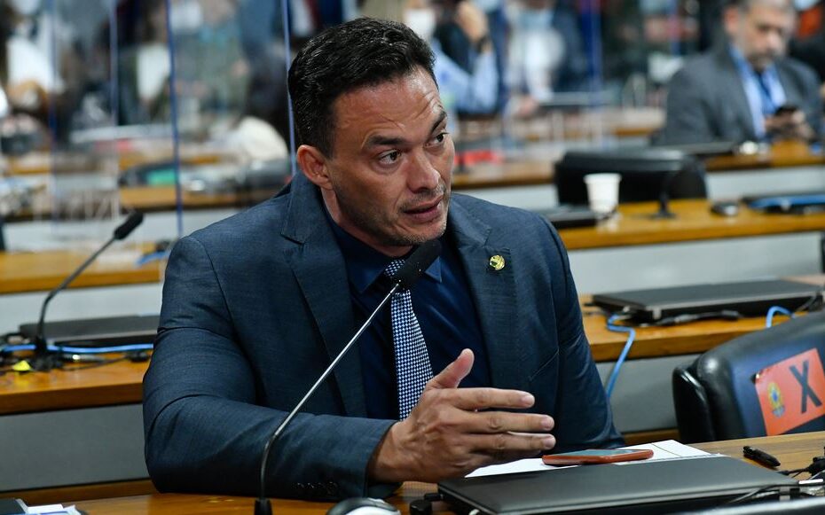 Styvenson chama Fátima de covarde e diz que ninguém tem mais competência para fazer campanha do que ele