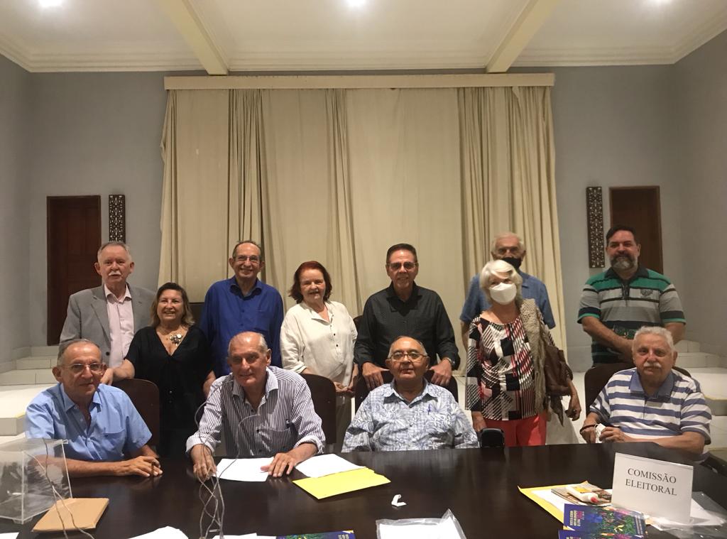 Em pleito feminino, Isaura Rosado é eleita e sucederá Geraldo Melo na Academia Norte-Rio-Grandense de Letras