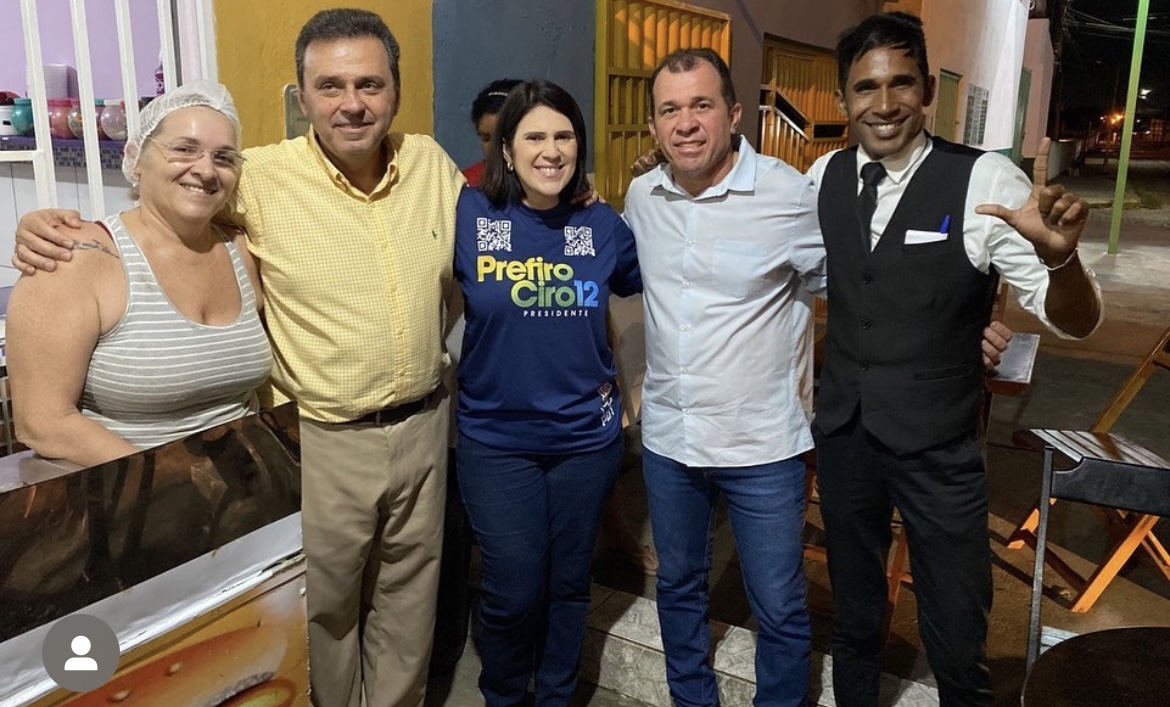 Candidato de Fátima (PT), Carlos Eduardo Alves estampa camiseta com dizeres "Prefiro Ciro"