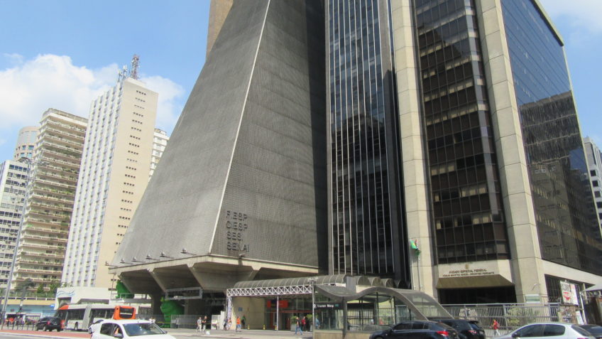 Bolsonaro cancela participação em sabatina da Fiesp