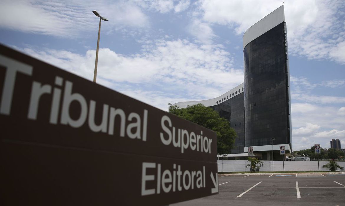Corrida pelo Sudeste e início da propaganda eleitoral marcam semana de campanhas