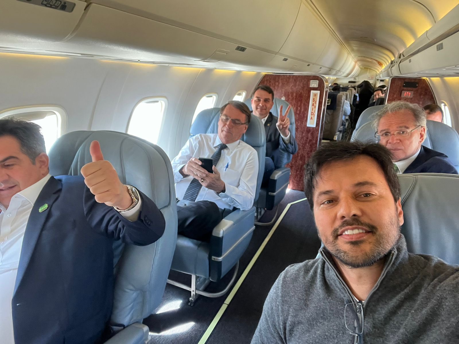 "Bonner esqueceu a arrogância", diz Fábio Faria sobre entrevista de Ciro Gomes ao JN