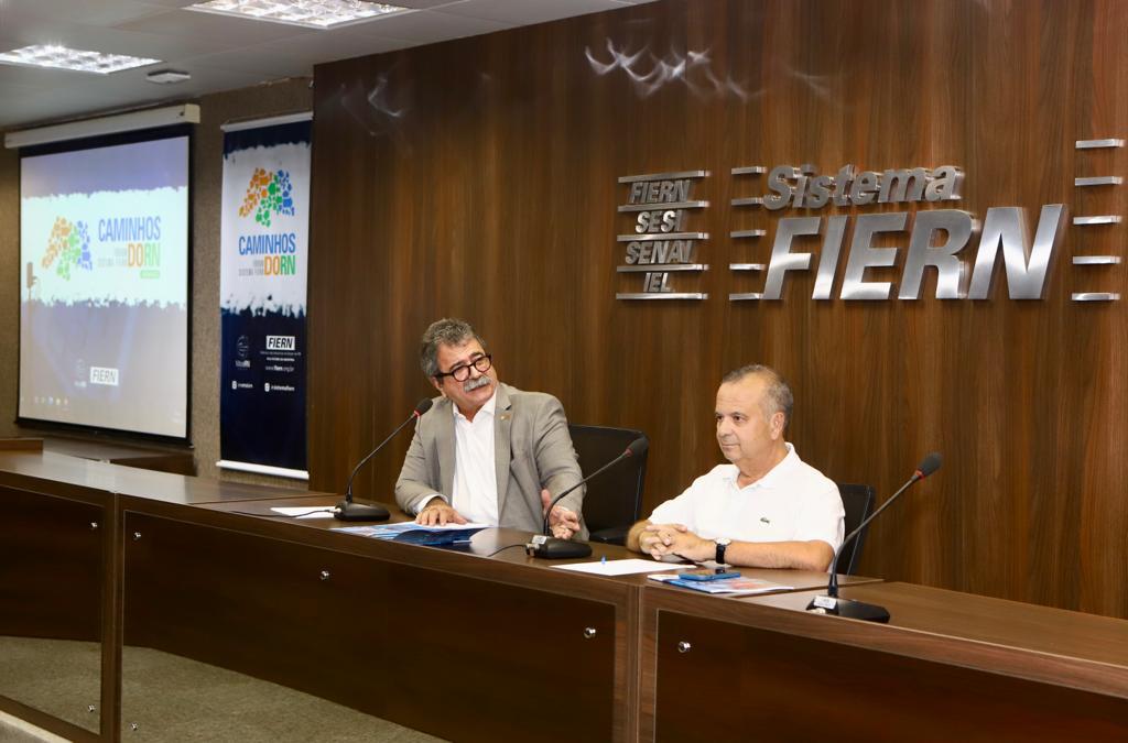 "FURÃO": Depois de ter confirmado presença, Carlos Eduardo Alves deixa cadeira vazia no Fórum com empresários da FIERN