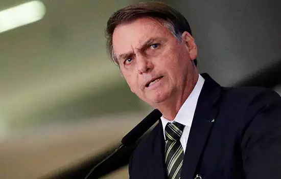 Bolsonaro diz que Lula continuará no lixo da história: "Esse cara nunca mais vai roubar o povo brasileiro"