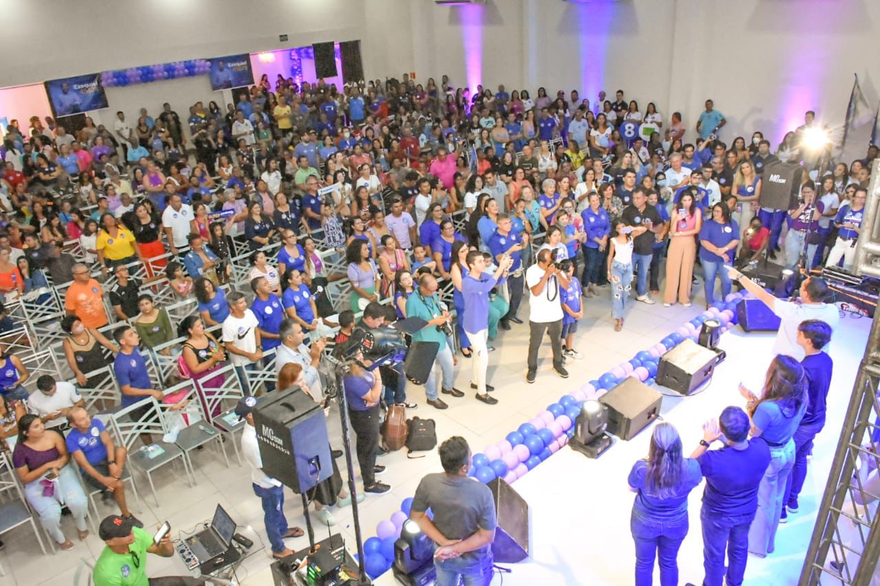 Parnamirim: em grande reunião, mobilização confirma Ezequiel e a Dra. Júlia Ferreira 