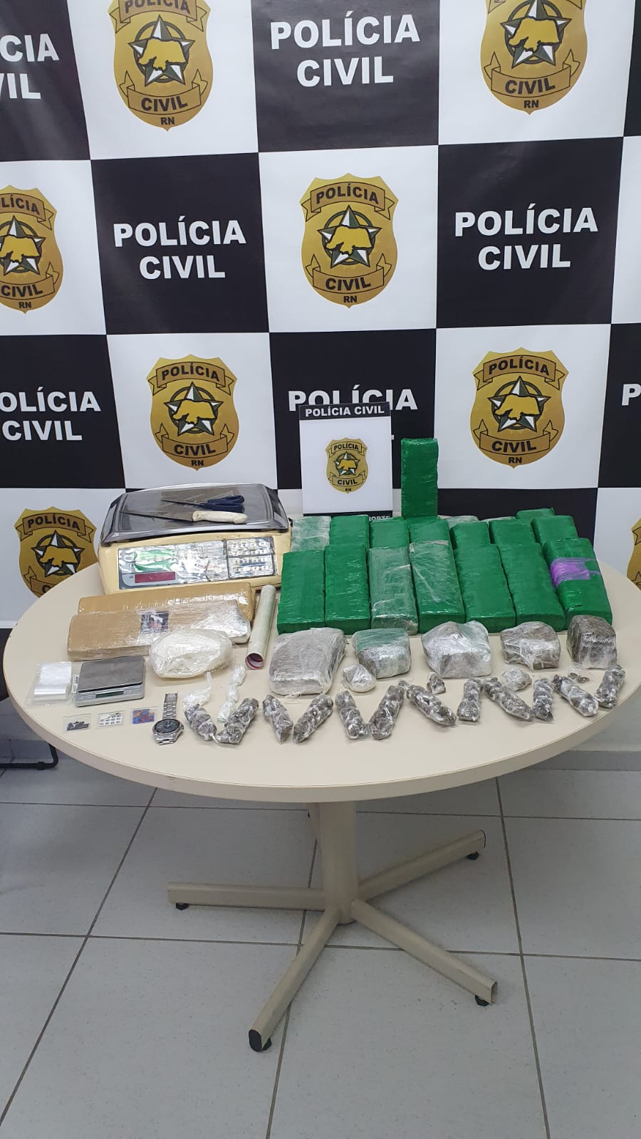 Polícia Civil deflagra Operação "Passagens" e apreende aproximadamente 30 quilos de entorpecente em condomínio na Grande Natal