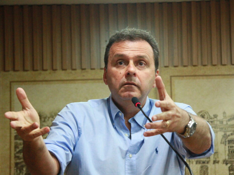 Rogério sobre Carlos Eduardo: ‘É muito ruim para o RN mandar mais um despreparado para o Senado’