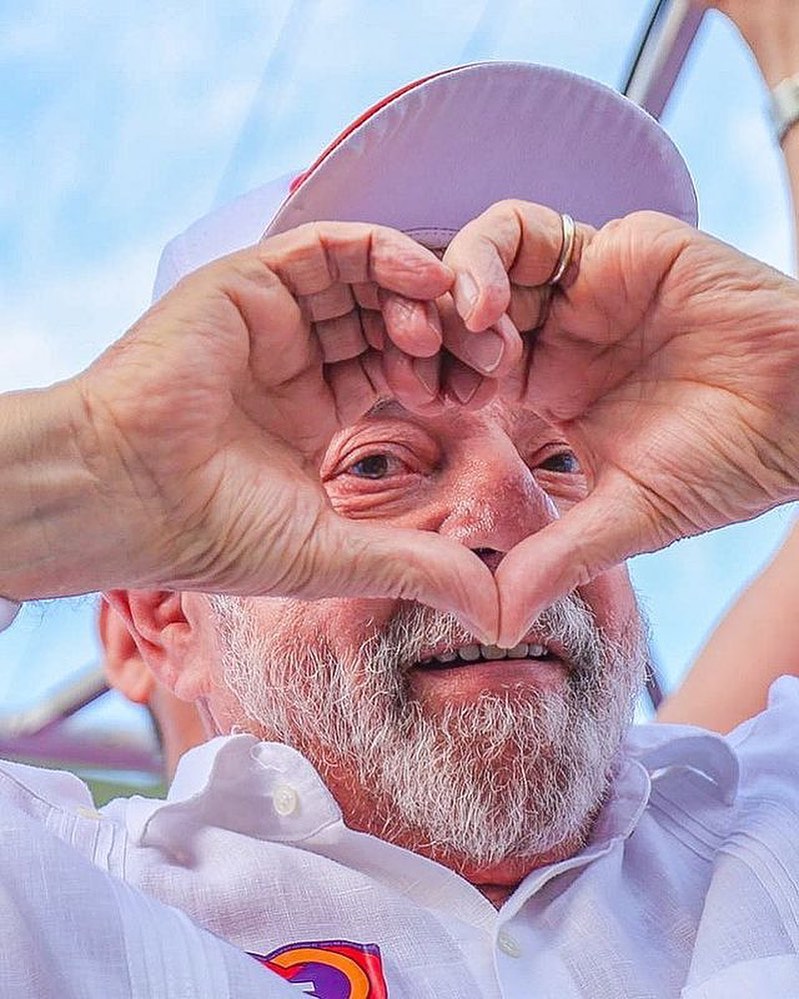 Lulinha 'paz e amor' promete prender General do Exército se for eleito