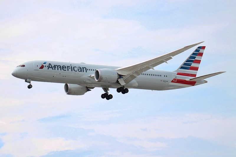 Com passagem aérea ilimitada, homem fez 10 mil voos em 20 anos