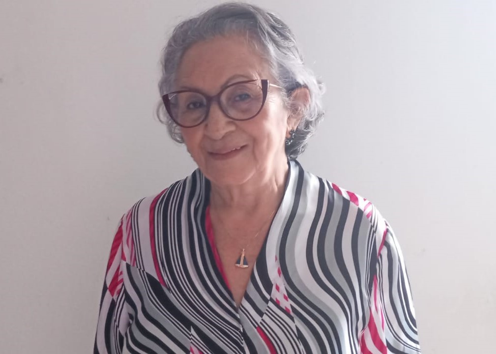 Escritora potiguar apresenta seu primeiro romance 'Na Toca dos Lobos'