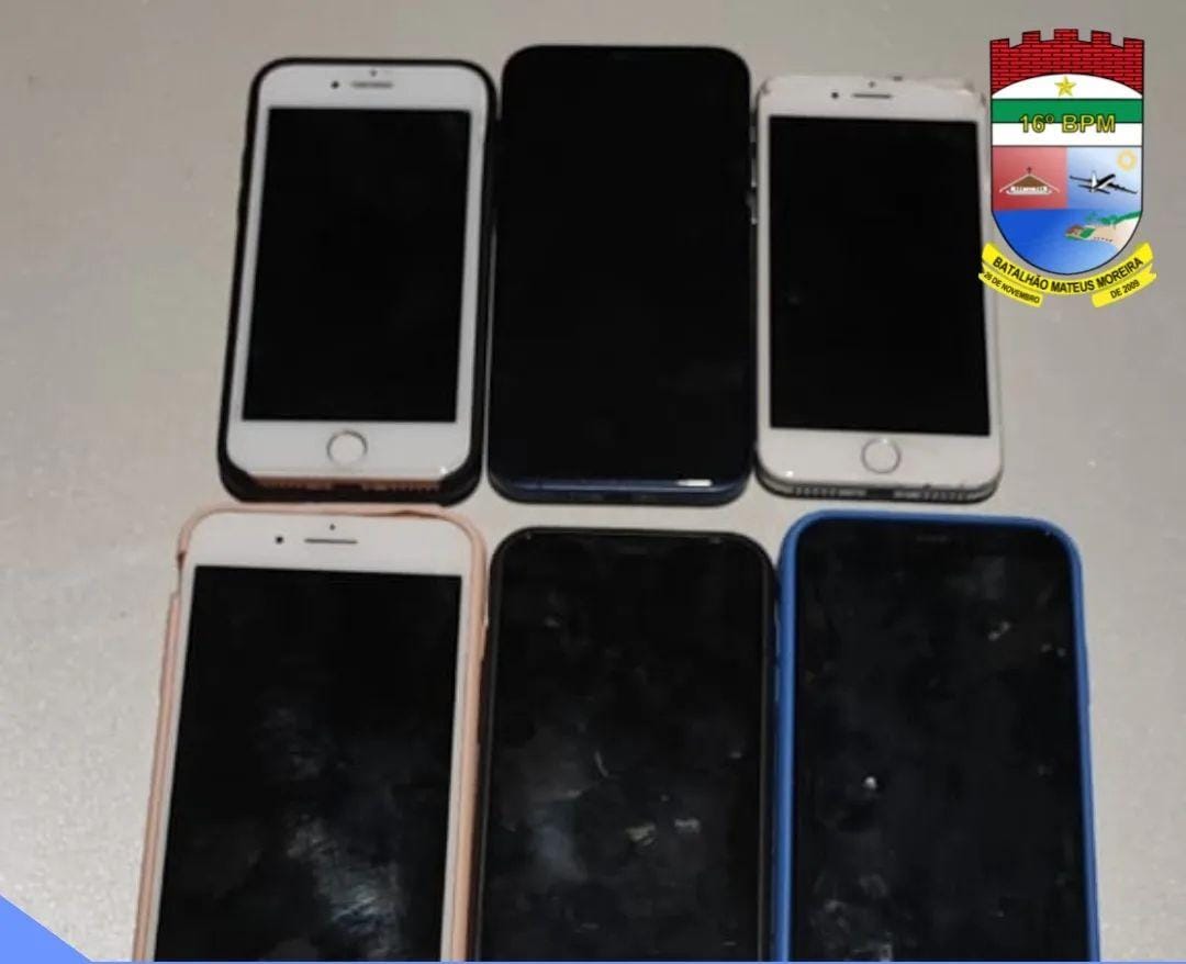 PM recupera próximo à Lagoa de Jacumã pelo menos seis iPhones roubados de turistas em Pitangui