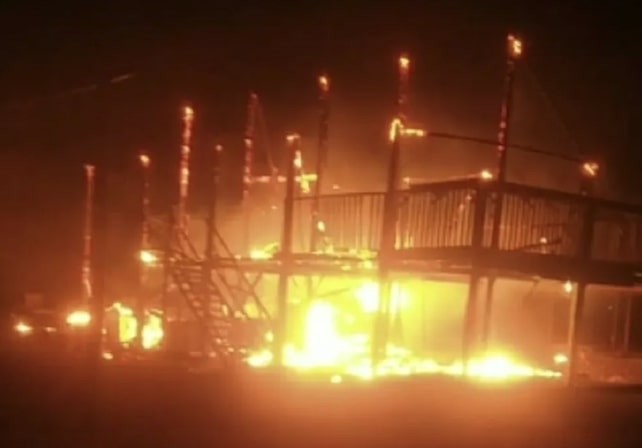 Polícia Civil investiga incêndio que destruiu a Barraca Azul na praia de Grossos (RN)