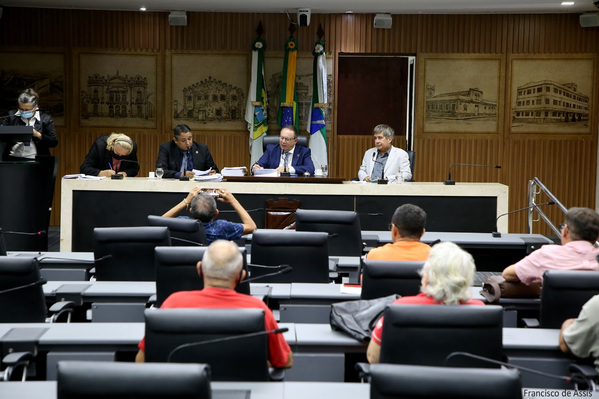 Comissão de Finanças da Câmara aprova revisão da LOA e PPA em Natal