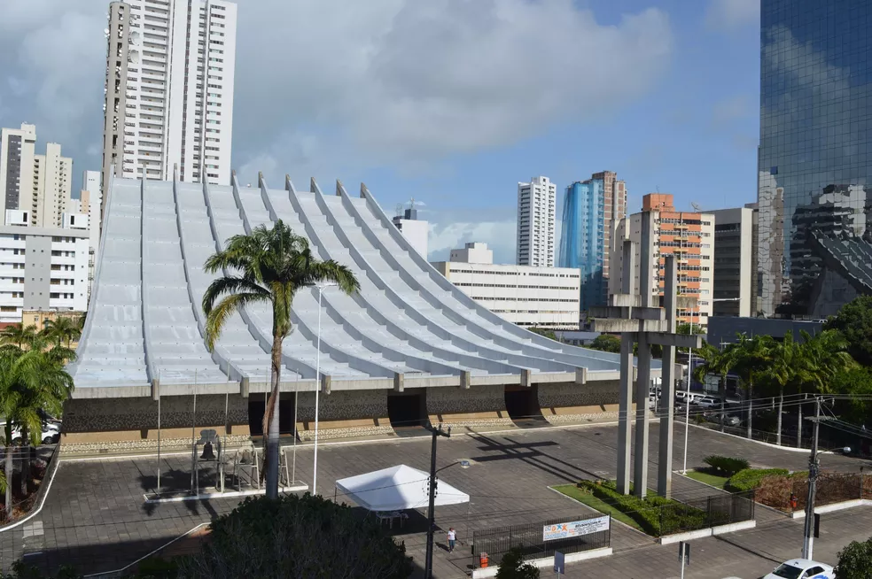 Padre acusado de 'chupar' orelha de menino é indiciado pela polícia na Grande Natal