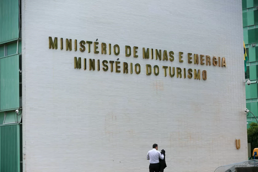 PSB de Pernambuco mira o Ministério do Turismo no governo Lula